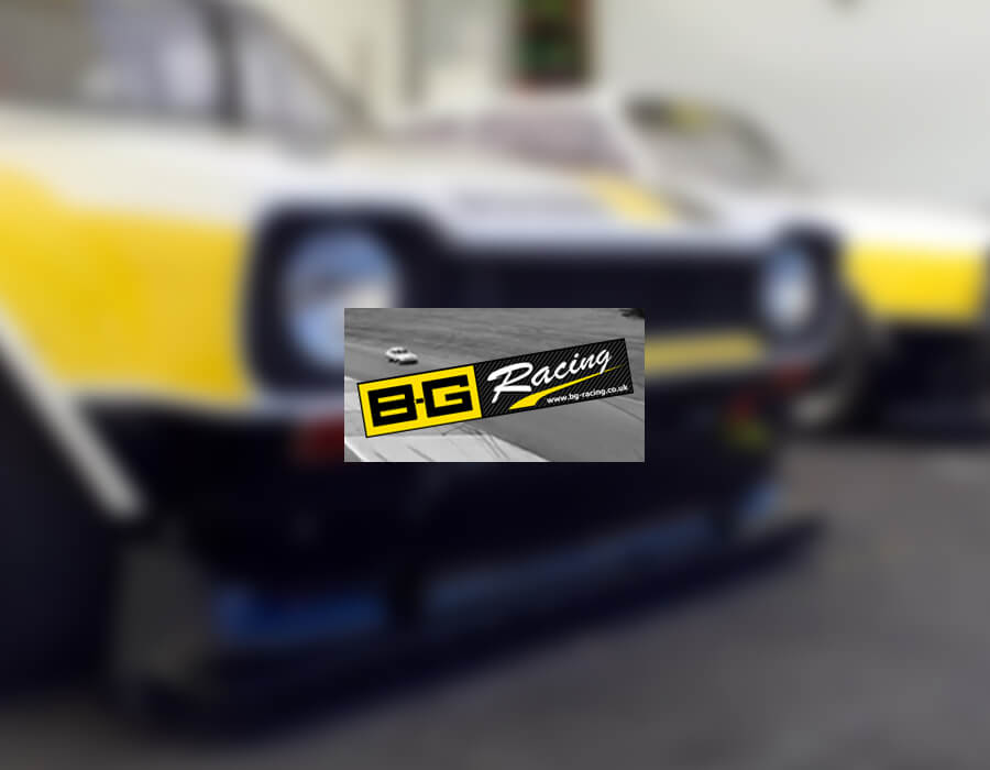 https://www.bg-racing.co.uk/image/cache/catalog/Blog/B-G%20Racing%20Virginia%20Internation%20Race%20way%20(6)-900x700.jpg