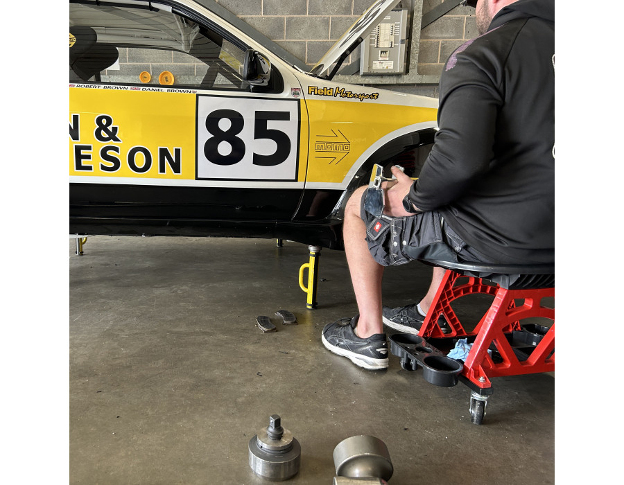 B-G Ergonomic Mechanics Work Seat